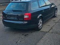 Gebraucht Audi A4 163 PS (119 kW) 2002 Schwarz Kombi