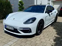 Gebraucht Porsche Panamera Turbo 549 PS (403 kW) 2018 Weiß Kleinwagen