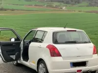 Gebraucht Suzuki Swift 92 PS (67 kW) 2007 Weiß Kleinwagen