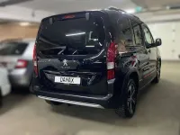 Gebraucht Peugeot Rifter GT 131 PS (96 kW) 2020 Lack onyx schwarz Van / Kleinbus