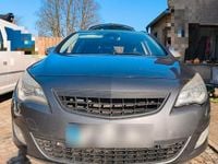 Gebraucht Opel Astra Edition 165 PS (121 kW) 2012 Grau Kombi