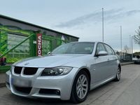 gebraucht BMW 318 i E90 M-Paket/PDC/Schiebedach/Navi/Tempomat
