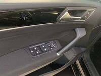 Gebraucht VW Touran Highline 150 PS (110 kW) 2024 Deep black perleffekt Van / Kleinbus