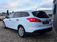 Gebraucht Ford Focus Ambiente 101 PS (74 kW) 2016 Weiß Kombi