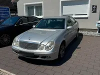 Gebraucht Mercedes E220 150 PS (110 kW) 2003 Silber Limousine