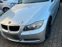 Gebraucht BMW 320 150 PS (110 kW) 2007 Silber Kombi