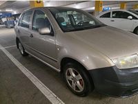 Gebraucht Skoda Fabia Ambiente 75 PS (55 kW) 2005 Beige Limousine
