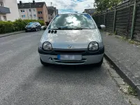 Gebraucht Renault Twingo 58 PS (42 kW) 2002 Silber Kleinwagen