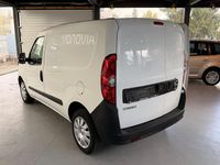Gebraucht Opel Combo 101 PS (74 kW) 2017 Weiß Van / Kleinbus