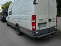 Second-hand Iveco Daily 177 CP (130 kW) 2007 Alb Berlinǎ