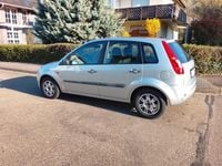 Gebraucht Ford Fiesta Trend 80 PS (58 kW) 2006 Silber Kleinwagen