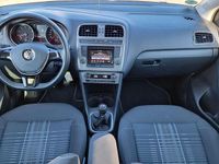 Gebraucht VW Polo LOUNGE 60 PS (44 kW) 2015 Blau Kleinwagen