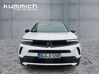 Gebraucht Opel Mokka-e Elegance 100 kW (136 PS) 2024 Arktis weiß (weiß) SUV