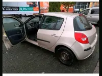 Gebraucht Renault Clio 90 PS (66 kW) 2008 Gold Kleinwagen