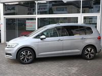 Neu VW Touran Edition 150 PS (110 kW) 2025 Oyster silber metallic Van / Kleinbus