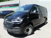 Gebraucht VW T6.1 110 PS (80 kW) 2021 Deep black perleffek (metallic) Van