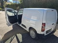 Gebraucht Opel Combo 110 PS (80 kW) 2020 Weiß Van / Kleinbus