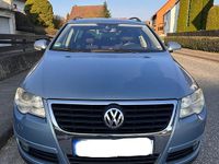 Gebraucht VW Passat 140 PS (102 kW) 2009 Blau Kombi