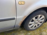 Gebraucht VW Passat 101 PS (74 kW) 1998 Grau Limousine