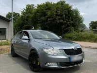 Gebraucht Skoda Superb 166 PS (122 kW) 2013 Blau Limousine