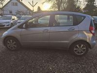Gebraucht Mercedes A160 95 PS (69 kW) 2011 Polarsilber  metalliclack Kleinwagen