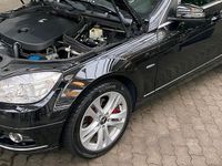 Gebraucht Mercedes C220 170 PS (125 kW) 2009 Schwarz Kombi
