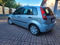 Gebraucht Ford Fiesta 80 PS (58 kW) 2004 Silber Kleinwagen
