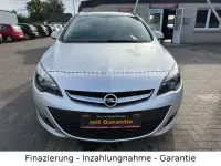 Gebraucht Opel Astra Edition 120 PS (88 kW) 2013 Silber Kombi