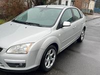 Gebraucht Ford Focus 2007 Silber Limousine