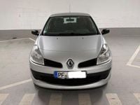 Gebraucht Renault Clio II 75 PS (55 kW) 2006 Grau Kleinwagen