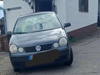 Gebraucht VW Polo Basis 64 PS (47 kW) 2004 Grau Kleinwagen