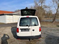 Gebraucht VW Caddy 102 PS (75 kW) 2019 Weiß Van / Kleinbus