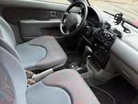 Gebraucht Nissan Micra 54 PS (39 kW) 1998 Rot Kleinwagen