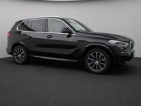 Gebraucht BMW X5 M Sport 394 PS (289 kW) 2021 Saphirschwarz metallic475braun SUV