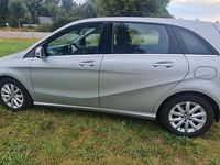 Gebraucht Mercedes B180 122 PS (89 kW) 2012 Silber Van / Kleinbus