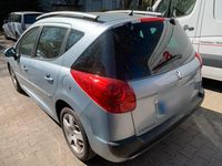 Gebraucht Peugeot 207 100 PS (73 kW) 2010 Blau Limousine