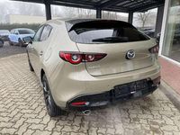 Neu Mazda 3 140 PS (102 kW) 2025 Zircon sand Limousine
