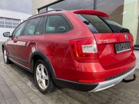 gebraucht Skoda Octavia Combi Scout 4x4 DSG Klima Sitzh. AHK