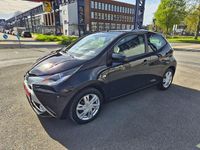 Gebraucht Toyota Aygo X-play 69 PS (50 kW) 2018 Schwarz Kleinwagen