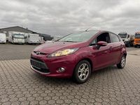 Gebraucht Ford Fiesta Titanium 95 PS (69 kW) 2010 Hot magenta Kleinwagen