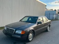 Gebraucht Mercedes C180 122 PS (89 kW) 1993 Braun Limousine