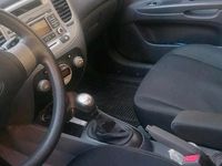 Gebraucht Kia Rio 109 PS (80 kW) 2009 Grau Limousine