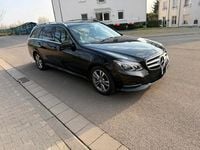 Gebraucht Mercedes E220 170 PS (125 kW) 2013 Schwarz Kombi