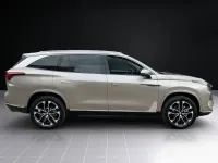 Neu MG MGS9 299 PS (219 kW) 2026 Silber SUV