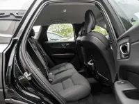 Gebraucht Volvo XC60 Momentum 250 PS (183 kW) 2022 Black solid stone SUV