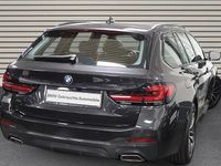 Gebraucht BMW 540 Shadowline 333 PS (244 kW) 2023 Grau Kombi