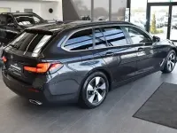 Gebraucht BMW 520 190 PS (139 kW) 2022 Grau Kombi