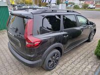 Gebraucht Dacia Jogger Expression 110 PS (80 kW) 2025 Perlmuttschwarz metallic Van / Kleinbus