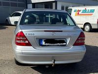 Gebraucht Mercedes 200 163 PS (119 kW) 2002 Silber Limousine