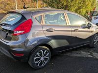 Gebraucht Ford Fiesta Trend 82 PS (60 kW) 2010 Grau Limousine